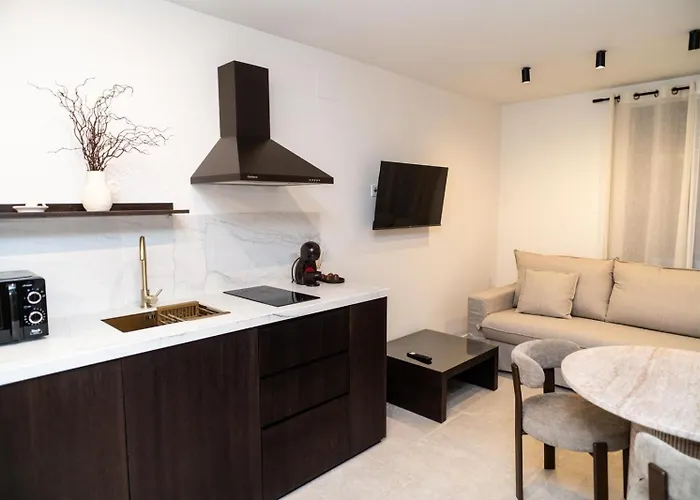 Апартаменты Maximo Parking Gratis